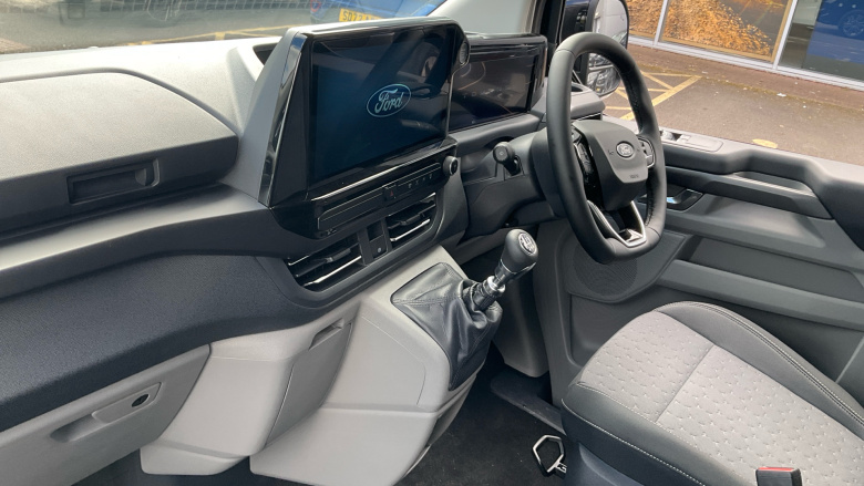 Ford Tourneo Custom 320 L1 Diesel Fwd 2.0 EcoBlue 136ps H1 Titanium 8 seater Auto